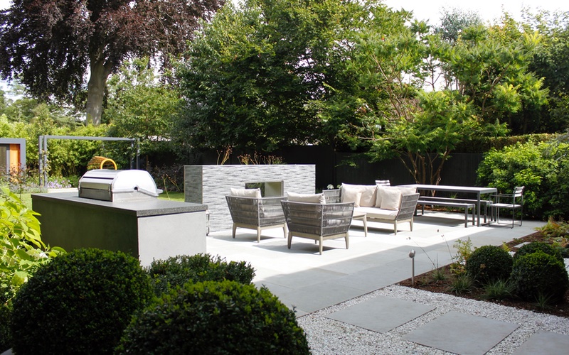 Award winning Garden Design in Richmond, Surrey by Landscaping Solutions.