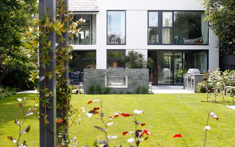 Cassandra Crouch garden design, built by Landscaping Solutions, South West London.